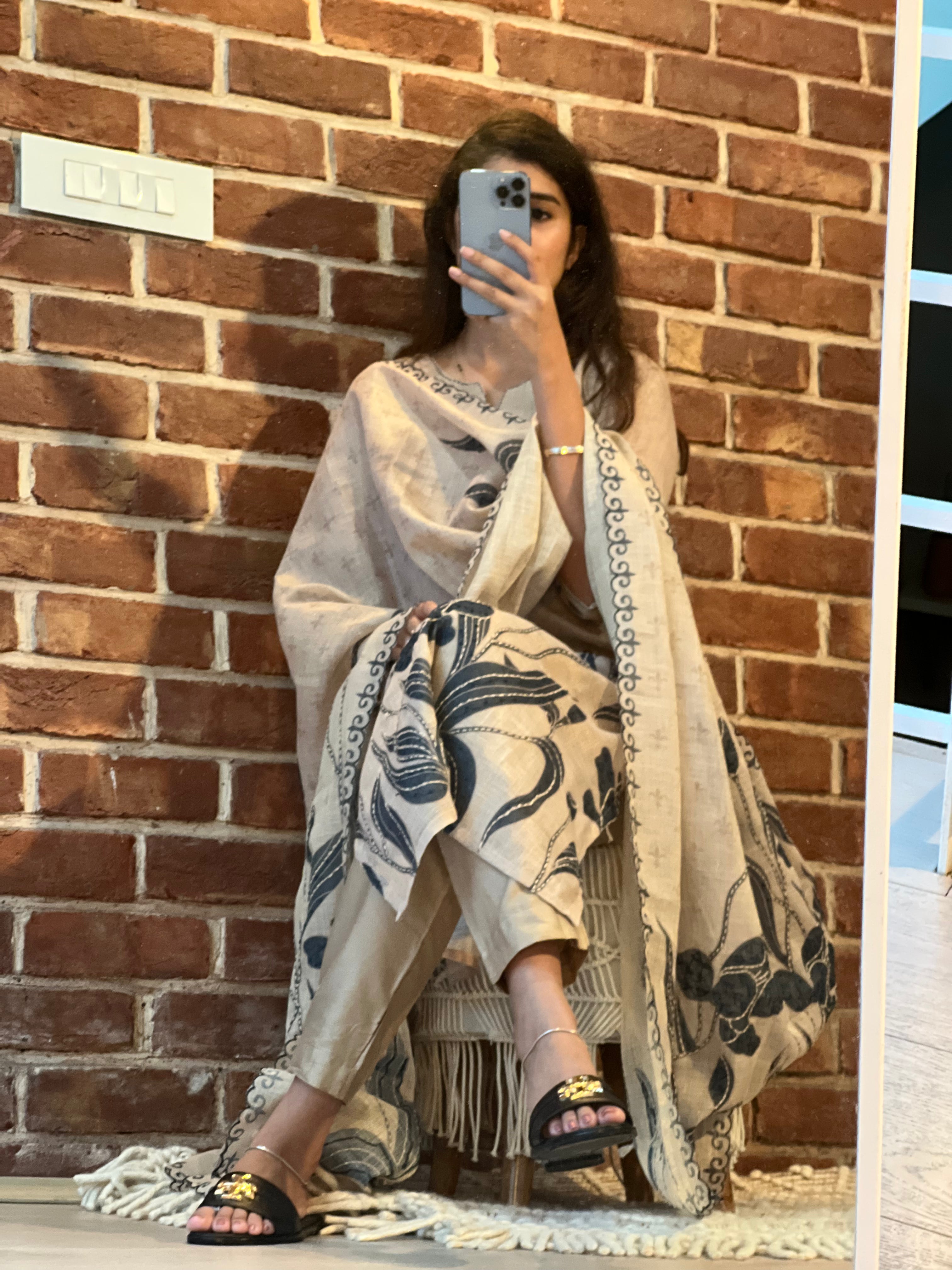 Subtle beige tone with navy